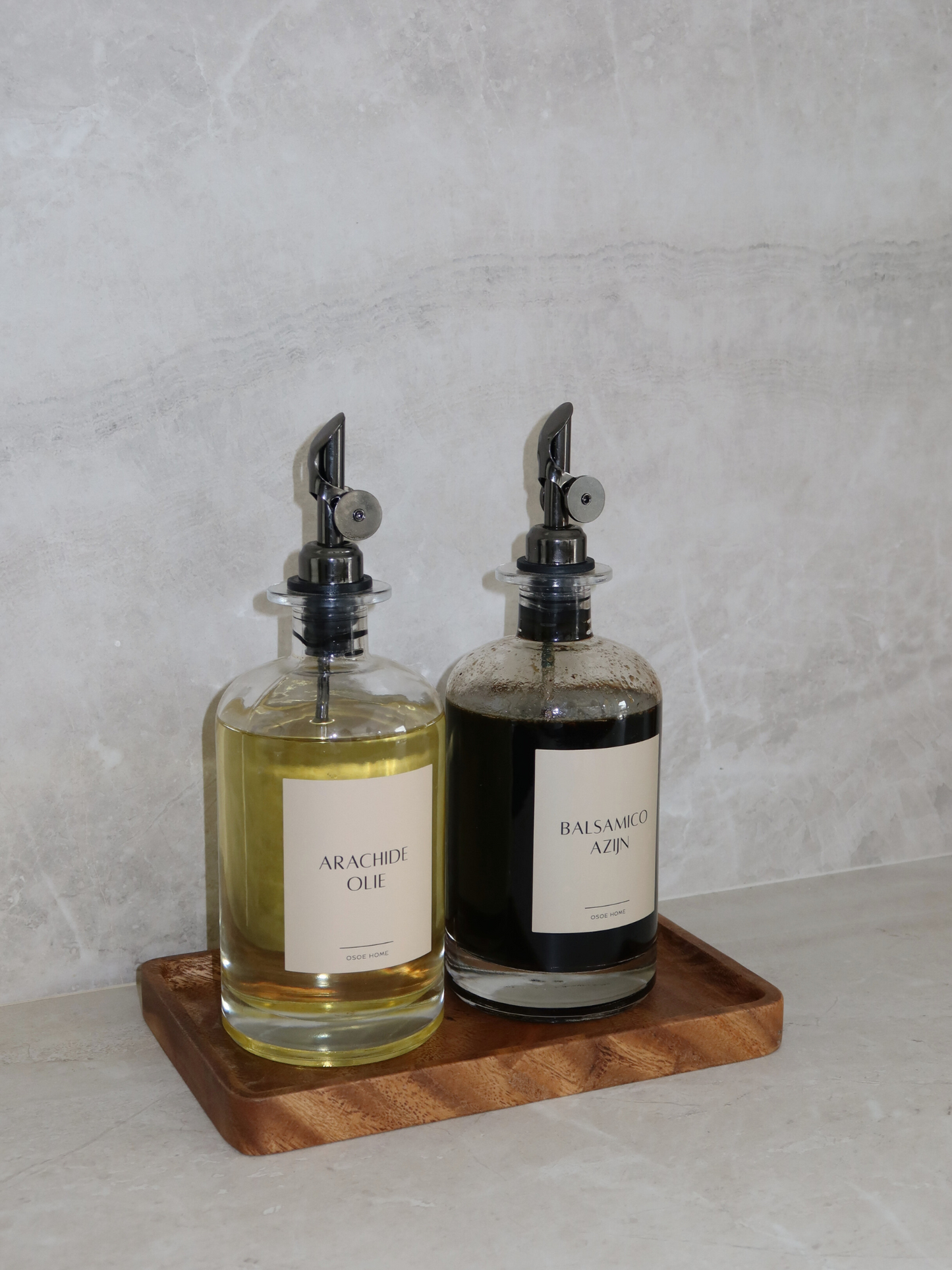 Pour Bottle Vayu | Smoked black