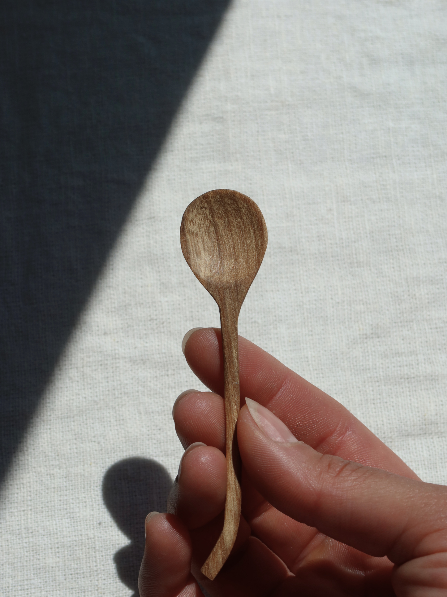 Handcrafted small wooden spice spoons set of 3 for precise seasoning and easy use with Osoe Home spice jars with shaker lids, made from durable natural wood and toxin-free, BPA-free, PFAS-free and microplastic-free materials, designed for scooping herbs, spices, salt or seasoning without mess, featuring a comfortable grip and rustic natural wood finish that perfectly complements modern spice storage, minimalist kitchen organization and sustainable kitchen accessories.