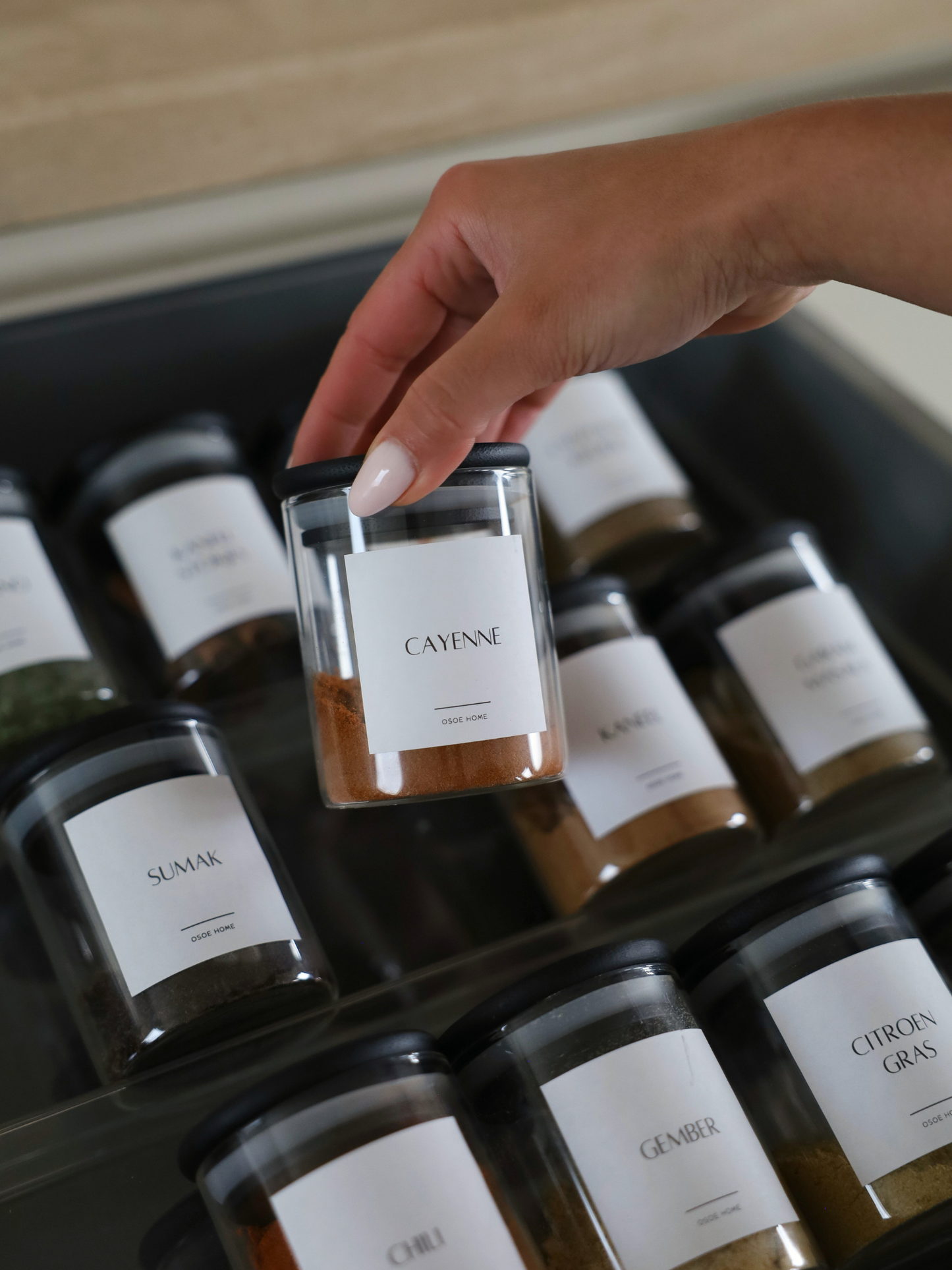 Kruidenpotjes met strooideksel. Kruidenpotjes vierkant rond. Kruidenrek. Kruidenpotjes glas. Deksel hout bamboe acacia. Kruidenpotjes met stickers labels etiketten. Kruidenpotje glazen. Kruiden bewaren. Kruiden organizer. Kruiden organizer lade. Kruiden organiseren. Kruiden organizer uitschuifbaar. Set. Schroefdeksel. Kruidenpotje zwart. Luchtdicht. Keuken organiseren. Kruidenpotje Temu. Spice jar. Spice jars with labels. Bamboo spice jar. Spice jar wood. Pot à herbes. Kräuterglas. Home organizing.