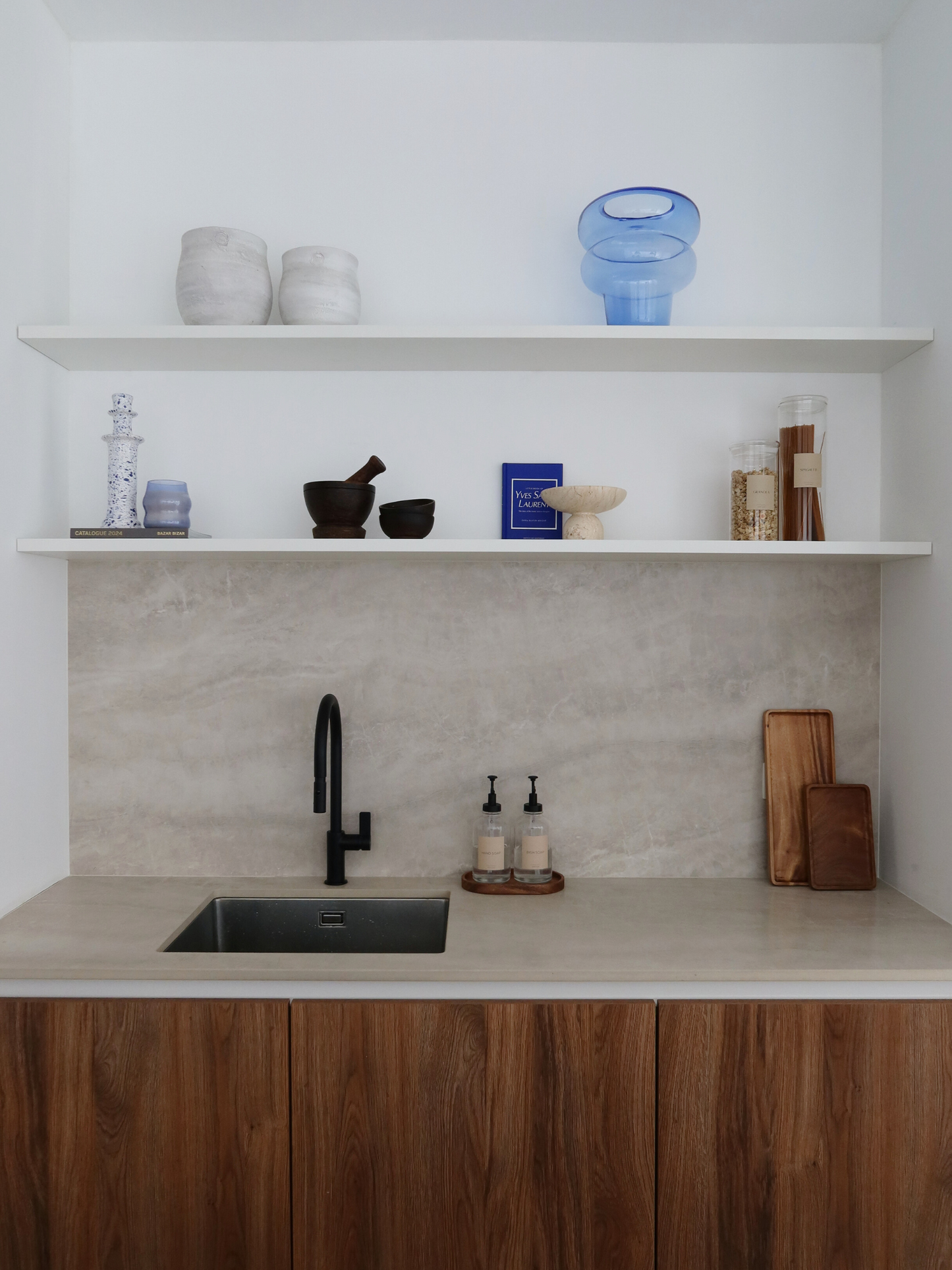 Voorraadpot glas. Voorraadpot zwart. Voorraadpot Action, Xenos, IKEA, Hema. oorraadpot groot. Voorraadbussen. Voorraadpotten houten deksel. Voorraadpotten Blokker. Voorraadpotten zwart. Voorraadpotten zwart luchtdicht deksel. Voorraadpotten vierkant. Voorraadpotten labels stickers. Luchtdichte voorraadpot. Jar black. Pantry jar black. Pantry jar. Pantry jar round black. Jar multiple sizes. Pantry jar bamboo black. Black jar. Storage jar black. Schwarzes Vorratsglas. Pot de rangement noir.