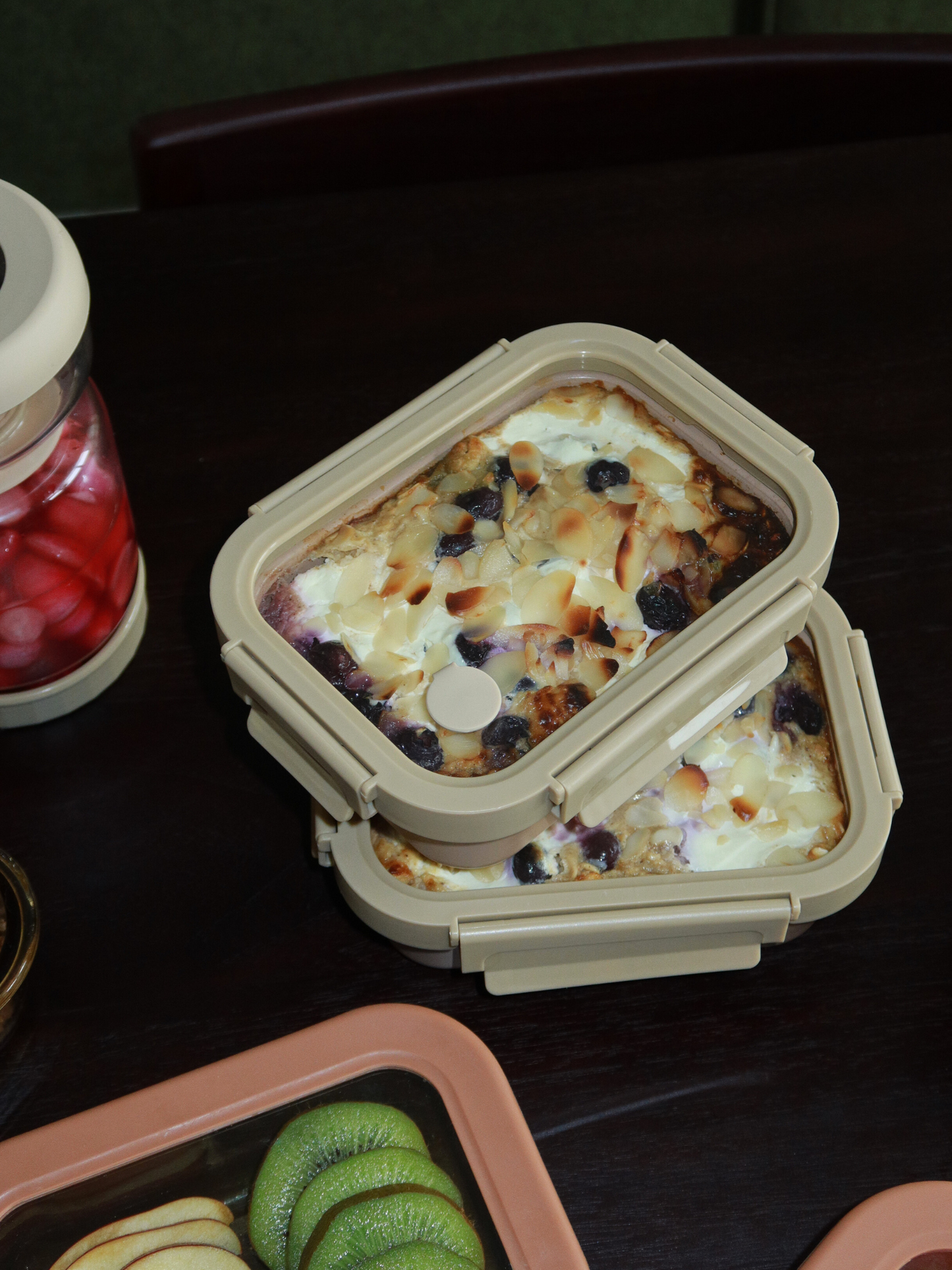The deep brown ceramic creates a warm, grounded base, complemented by a clear lid and soft beige details for a calm, cohesive look.
Perfect for mindful meal prep and organized living, Azık moves effortlessly from fridge to table. Use it for snacks, yogurt, or full meals — the three available sizes make it easy to create structure inside your refrigerator or pantry. Non-toxic, BPA-free, and durable, Azık helps simplify your kitchen while adding a quiet, aesthetic touch to everyday routines.