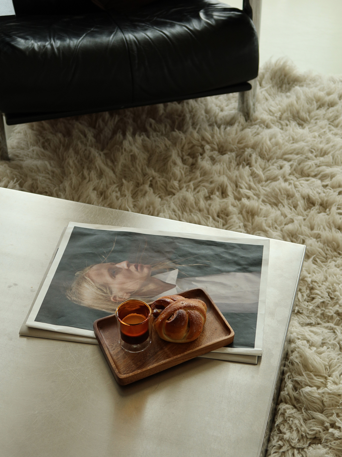 Dark brown rectangular wooden organizer tray Amara, available in two sizes, perfect for organizing spice jars, dispensers, soap and other small essentials. This versatile wooden tray can also be used as a coaster for kitchen accessories, a small bread board or a stylish base for items in the kitchen, bathroom or on the dining table. The warm natural wood grain adds a timeless, elegant touch and fits beautifully into a calm, minimalist interior. A practical and stylish wooden organizer.