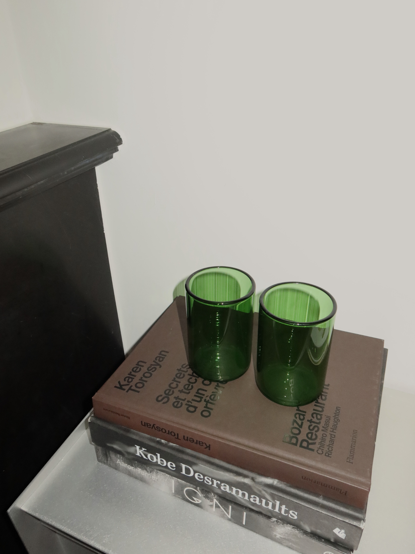 Give your table a trendy upgrade with Glass Naoki, featuring a taller design and deep green color that adds a subtle, restaurant-style touch. Perfect for water, soft drinks, or chilled beverages during dinner. Made entirely from green borosilicate glass, combining timeless elegance with practical durability. Heat-resistant and strong enough for daily use, yet refined enough to enhance any table setting. Sold individually, allowing you to choose exactly how many glasses complete your collection.