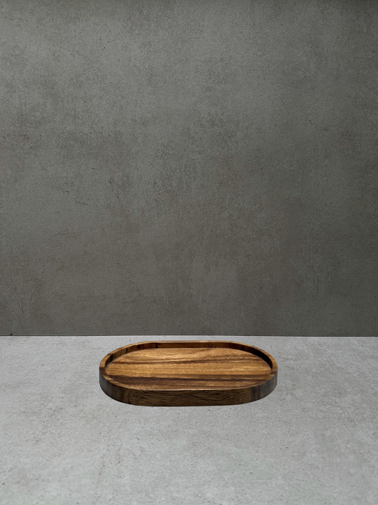 Houten plate dispensers. Houten opbergers voor keuken of badkamer. Voorraadpot en kruidenpotje hout. Organizer en ladeverdeler. Houten schaal of fruitschaal. Kleine houten lepel. Licht of donker hout. Wooden plate dispensers.  Wood organizers for kitchen or bathroom. Glass jar with wooden lid. Wooden spice jar. Drawer divider and organizer. Wooden bowl or fruit bowl. Small wooden spoon. Bamboo spoon. Light or dark wood. Holzaufbewahrung für Küche oder Bad. Rangement en bois pour cuisine ou salle de bain.