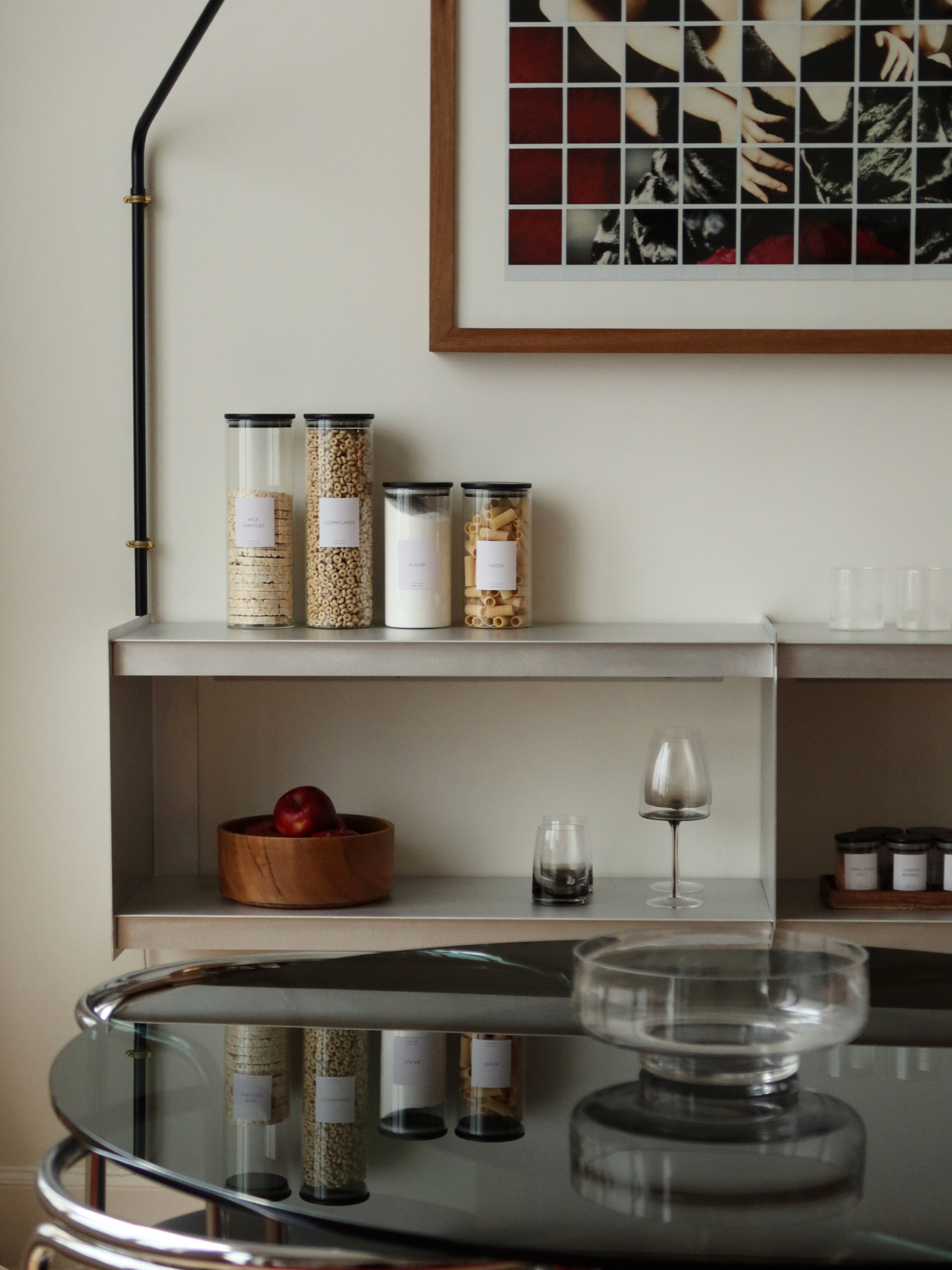 Round glass pantry storage jar with an airtight black bamboo lid, made from durable glass and available in four sizes. Designed for storing rice, pasta, grains, flour, and other dry ingredients in a neat and hygienic way. The black bamboo lid creates a secure airtight seal to help keep pantry staples fresh for longer. A stylish, sustainable, and easy-to-clean food storage solution for an organized kitchen or pantry.
