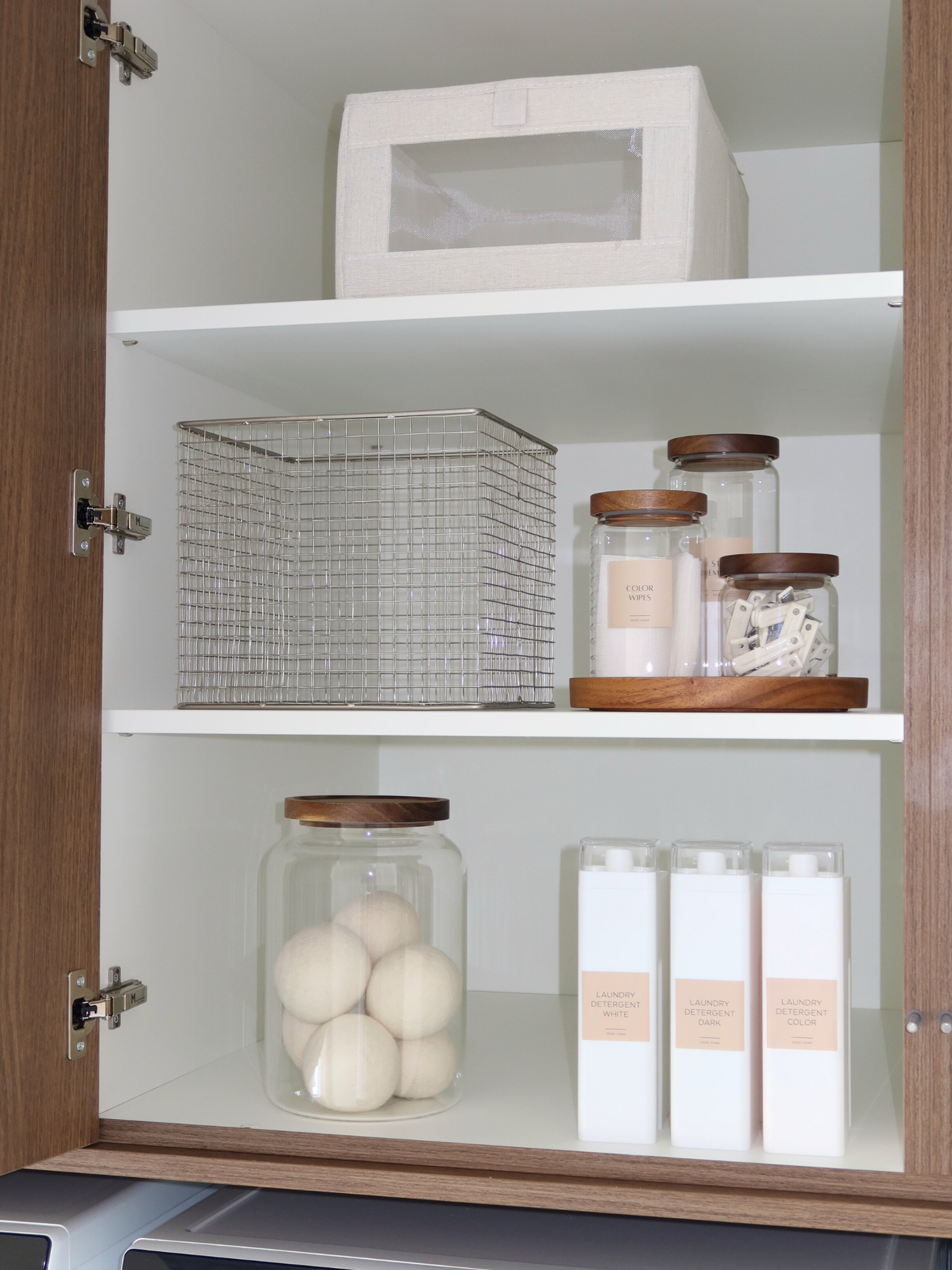 laundry detergent pour bottle, laundry organizer bottle, detergent dispenser bottle, refillable laundry bottle, modern laundry room bottle, stylish detergent container, minimal laundry bottle, laundry soap dispenser, organizing bottle for laundry room, detergent storage bottle, aesthetic laundry organizer, laundry bottle with spout, reusable detergent bottle, BPA-free laundry bottle, pour spout laundry container, home organization laundry, laundry room accessories, eco-friendly laundry dispenser, laundry